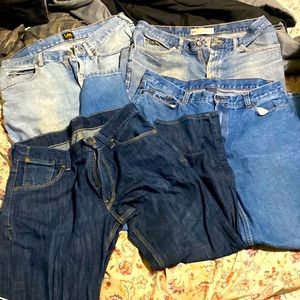 Four pair of men’s jeans size 36,30 Lee and Levi’s